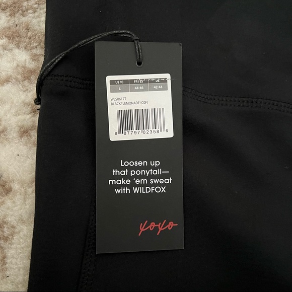 WILDFOX Sweat Contoured Biker Shorts Black Lemonade - Picture 8 of 13